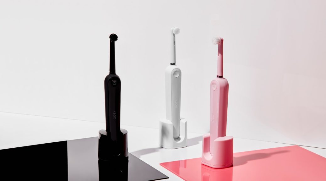 -electronic-toothbrush-vs-traditional-toothbrushes